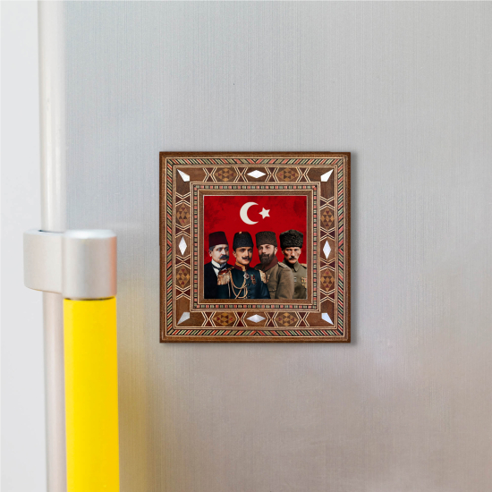 Üç Paşalar ve Mustafa Kemal Paşa Baskılı Sedef Görünümlü Ahşap Magnet