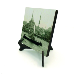Eminönü Yeni Camii Baskılı Ahşap Masaüstlük
